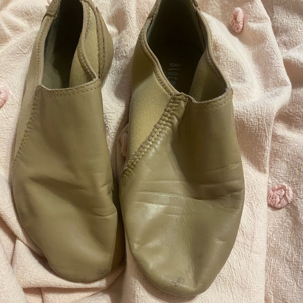Tan Jazz Shoes
